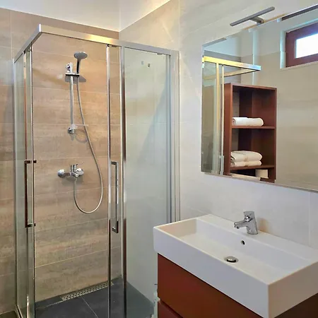 Luxury In Lalzit Bay - 171